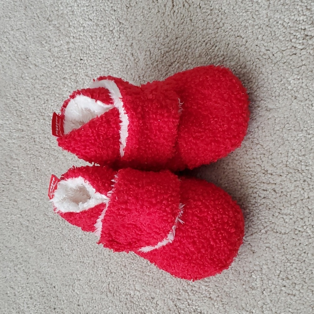 myggpp - Red Fuzzy Slipper Boots w/ White Fuzz on Inside | 12-18M